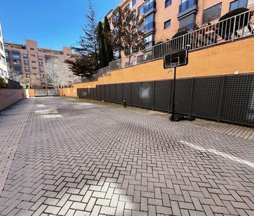 Piso de alquiler en Calle de Pirra, Rejas - Photo 1