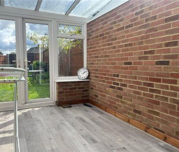 1 bedroom in a house share to rent - Photo 5