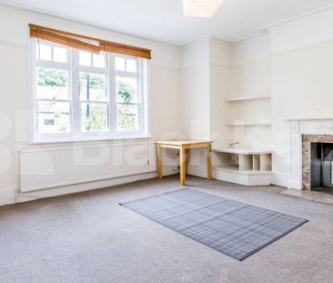 Spacious two double bedrooms in the heart of Muswell Hill - Photo 2