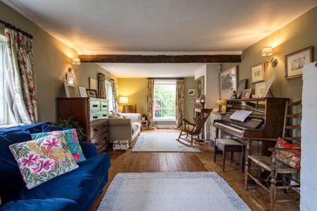 3 bedroom semi-detached house to rent - Photo 2