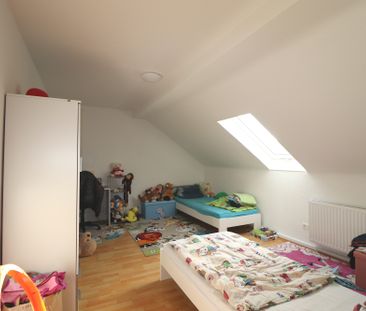 *TOP SANIERTE WOHNUNG IM DACHGESCHOSS + GARAGE* 3-Zi Whg, 75m², KR-... - Foto 2