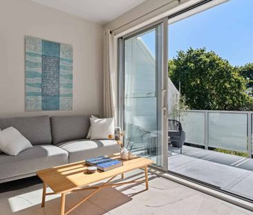 Stylish Modern Townhouse - Photo 1