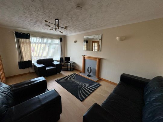 2 bedroom semi-detached house to rent - Photo 1