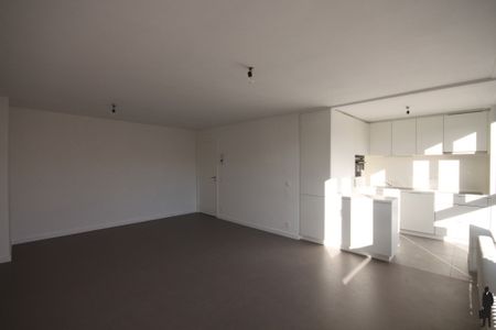 Totaal gerenoveerd appartement met uitzonderlijke ligging in Brasschaat centrum - Photo 2