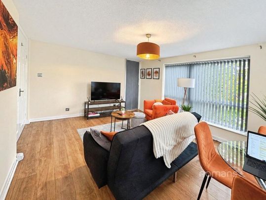 2 bedroom flat to rent - Photo 1