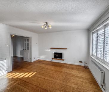 3 bedroom detached house to rent - Photo 2