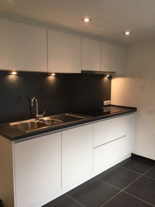 - Sint-Niklaas – Souterrain appartement met 1slaapkamer in hart van de Ballonstad - Photo 1