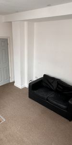 168 Westgate, WF2, Wakefield - Photo 3