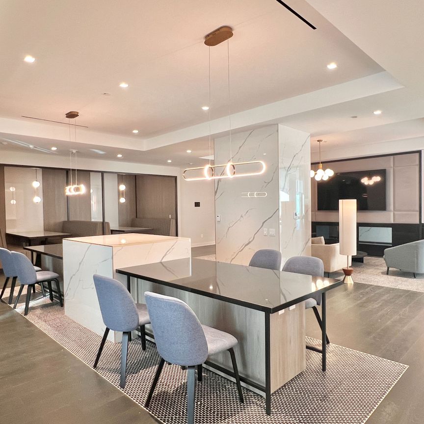 For Lease - 8 Wellesley Street Unit# 5215, Toronto, Ontario - Photo 1