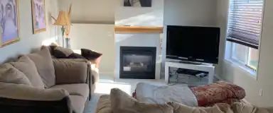 Walk out Basement Suite with separate entrance. | Calgary - Photo 1