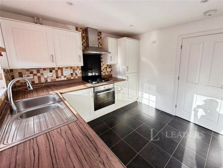 5 bedroom terraced house to rent - Photo 2