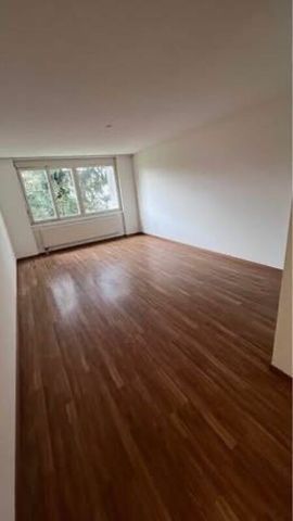 One and a half room apartment Charming old building - Photo 2