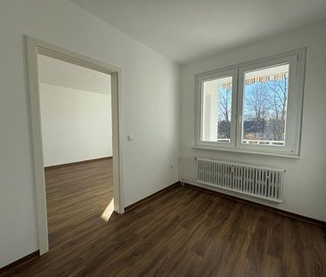 Wohlfühlen leicht gemacht – renovierte Wohnung mit Bad & Balkon - Photo 1