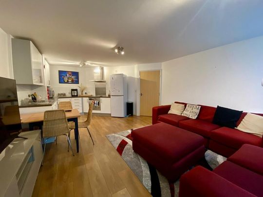 2 bedroom flat to rent - Photo 1