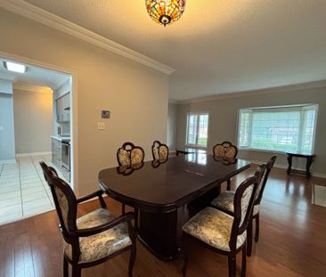 For Lease - 8 Yorkwood Trail, Brampton, Ontario - Photo 5