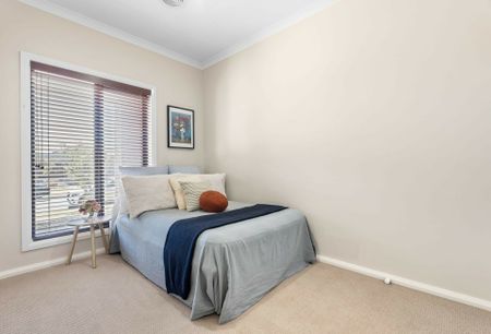 18 Postema Drive, Point Cook VIC, Belconnen - Photo 2