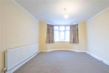 3 bed Detached House for rent - Photo 3