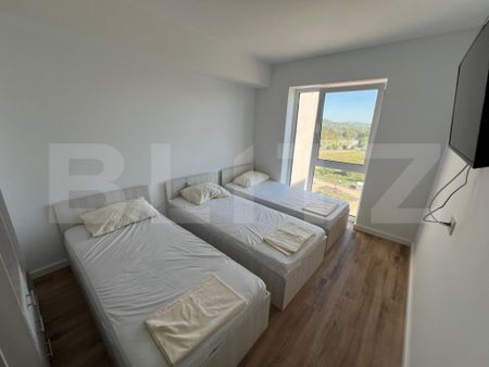 Apartament modern cu 3 camere, 65 mp, zona Nufarul - Photo 2