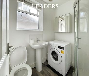 2 bedroom apartment to rent Orcheston Road, BH8 - Photo 1