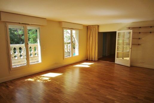 Location Appartement 2 pièces 65m² PARIS 8ème - Photo 1