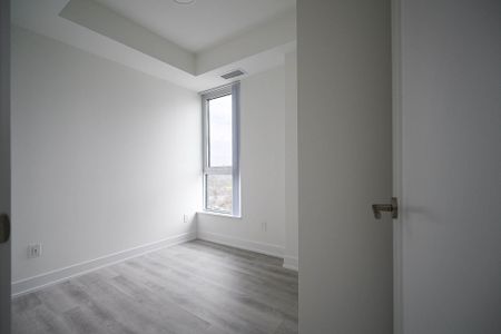 For Lease - 60 Central Park Roadway N/A Unit# 1813, Toronto, Ontario - Photo 3