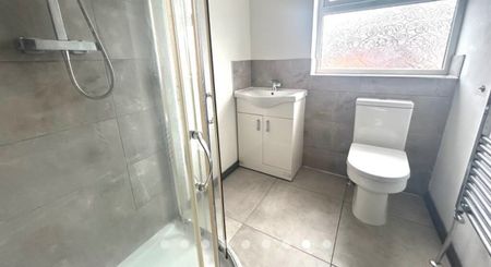 2 Bed End Terrace, Long Lane, L15 - Photo 5