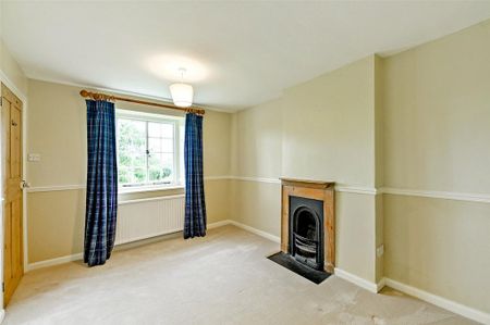 4 bedroom detached house to rent - Photo 2