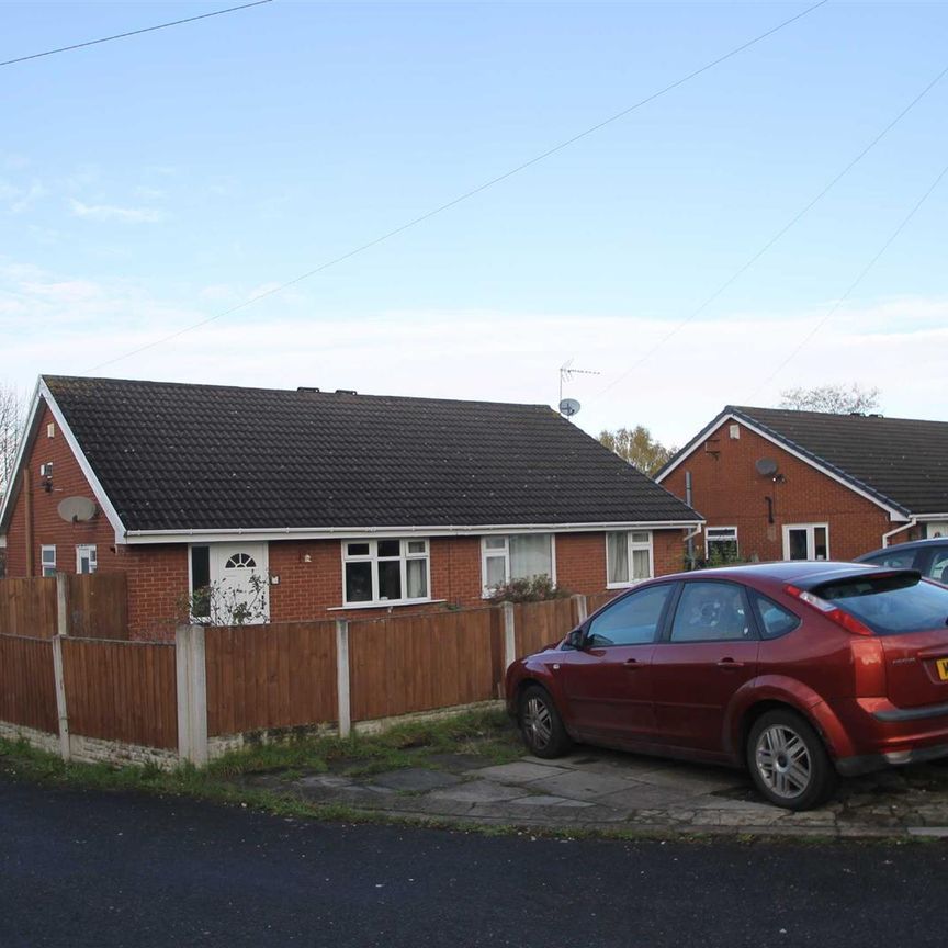 Mercer Way, Saltney - Photo 1