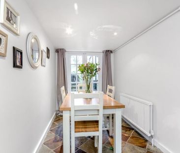 2 bedroom maisonette to rent - Photo 3