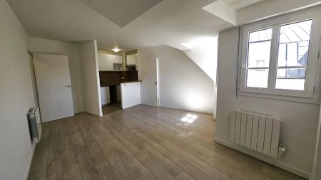 Location Appartement 2 pièces 39m² FONTAINEBLEAU 77300 - Photo 3