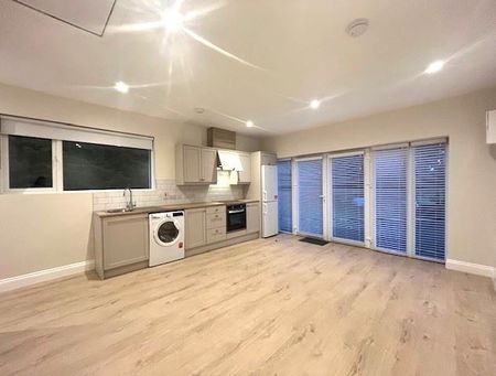 Eadestown, Naas, Co. Kildare - Photo 5