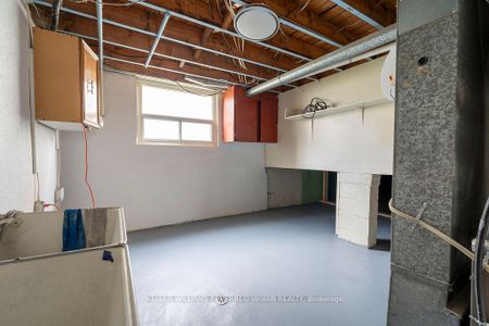 For Lease - 52 Masseygrove Crescent, Toronto, Ontario - Photo 5