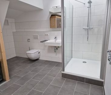 Ein Traum! Schicke 3-Zimmer-Mietwohnung mit Balkon in 97421 Schwein... - Foto 1