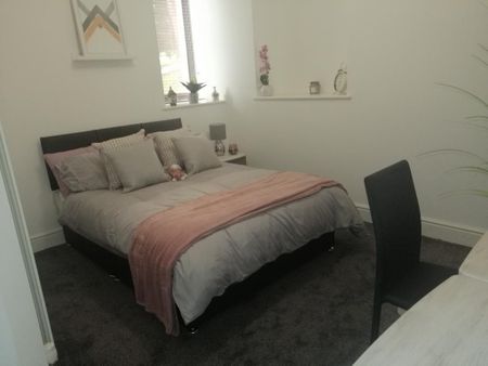 1 bedroom terraced house to rent - Photo 5