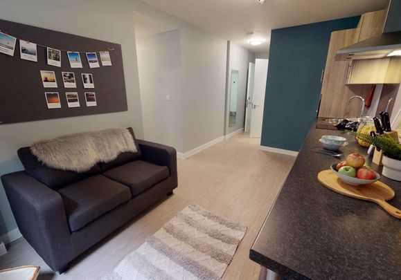 2 Bed Apartment - Photo 1