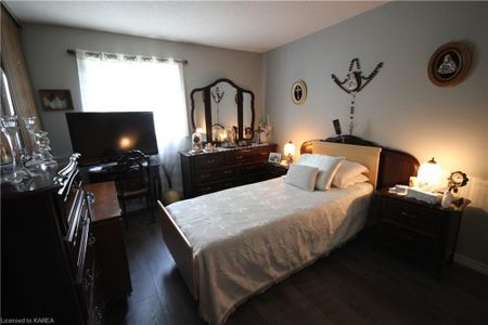 217-561 Armstrong Rd, Kingston, ON K7M 8J9 - Photo 5