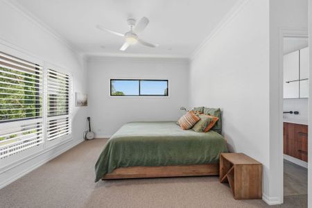 Beautiful Family Home in Prime Location + Pool - Photo 5