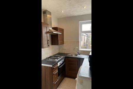 Room in a Shared House, Oakwood Road East, S60 - Photo 2