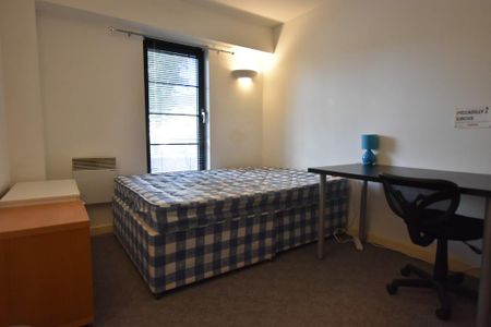 2 bedroom ground floor flat to rent - Photo 4