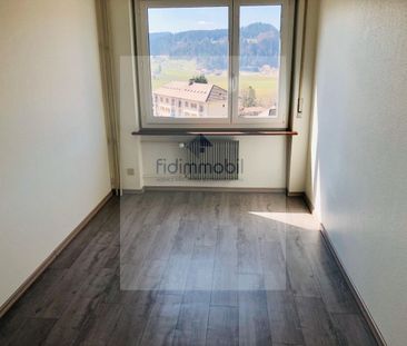 Le Corbusier 14, Le Locle, 3 pièces rénové dans quartier calme - Photo 1