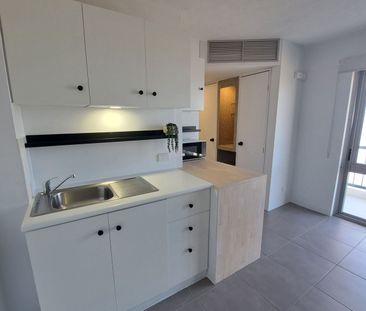 Modern studio apartment on the Southport Broadwater! - Photo 1