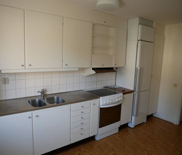 Viktoriagatan 12 - Photo 2