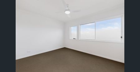 Modern, Spacious & Perfectly Positioned – Vale Townhomes, Bray Park - Photo 4