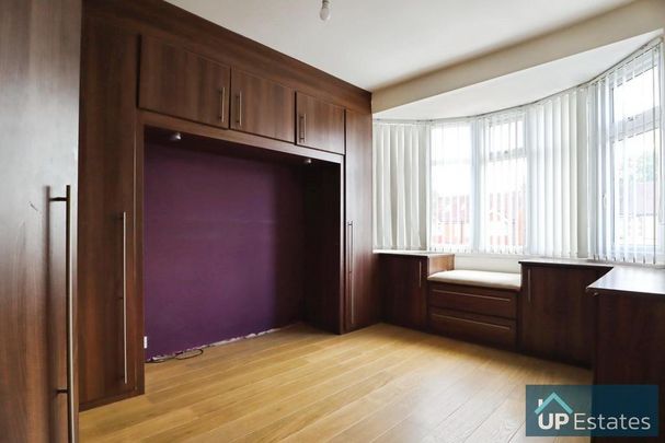 3 bedroom end of terrace house to rent - Photo 1