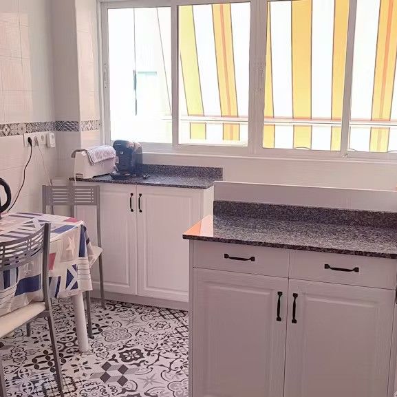 Calle Alfonso Reyes, Málaga, Andalusia 29002 - Foto 1