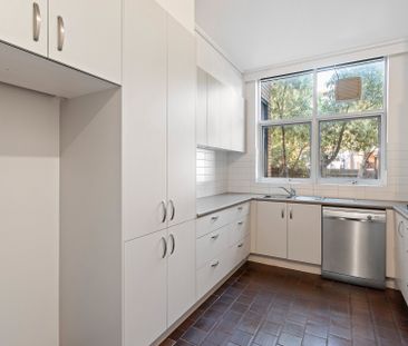 Two Bedroom Apartment with a Huge Outdoor Areas in a Quiet Street - Photo 3