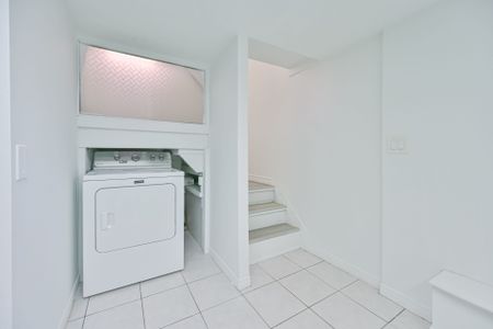 For Lease - 20 East Drive, Toronto, Ontario - Photo 2