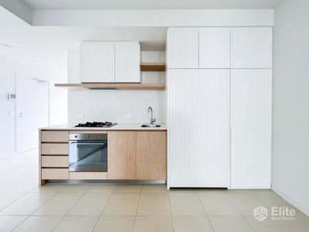 Unfurnished 2 Bedroom Apartment in Caulfield North - Photo 4