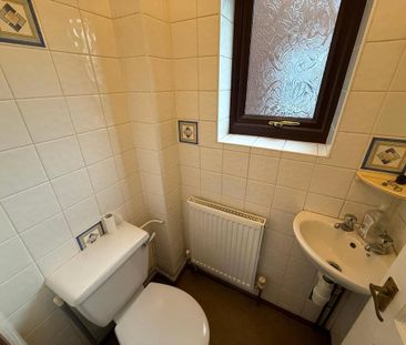 3 bedroom semi-detached house to rent - Photo 6