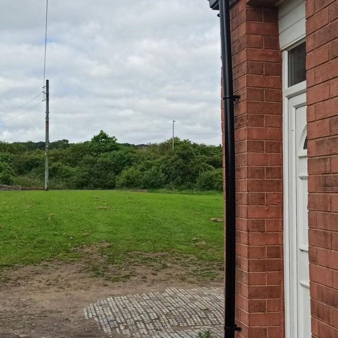 1 bedroom Bungalow To Let - Photo 1